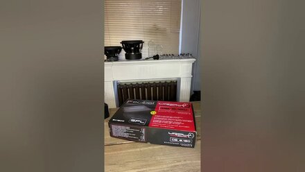 Распаковка автомобильного усилителя 6-канального усилителя Ural (УРАЛ) DB 6.180 V.2