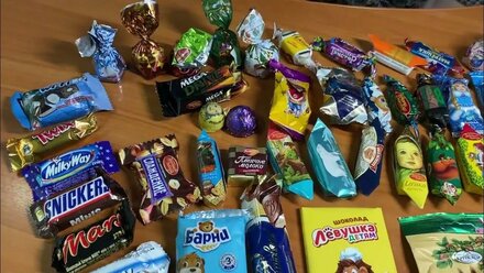 Сладкий новогодний подарок 1000 грамм элит
