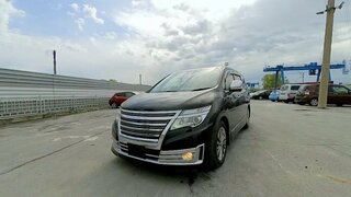 Прокатились.  Nissan Elgrand.  Автомобиль 2014 года выпуска.