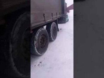 грузим оборудование на паллетах