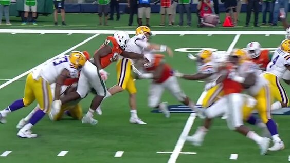 College Football Highlights_ LSU Tigers roll past Miami Hurricanes - Студенческий Америк...
