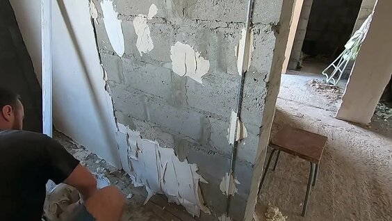 Штукатурка стен по маякам. быстро и просто — Видео от ЛайфХАК - своими руками
