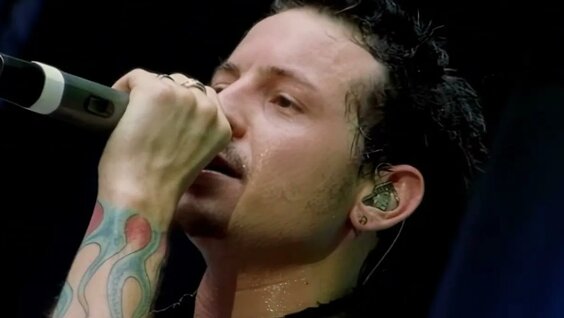 Linkin Park — Numb (Live In Texas) — Видео от CHESTER BENNINGTON’s peeplz