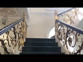 Лестница с латунными перилами. Монтаж 2