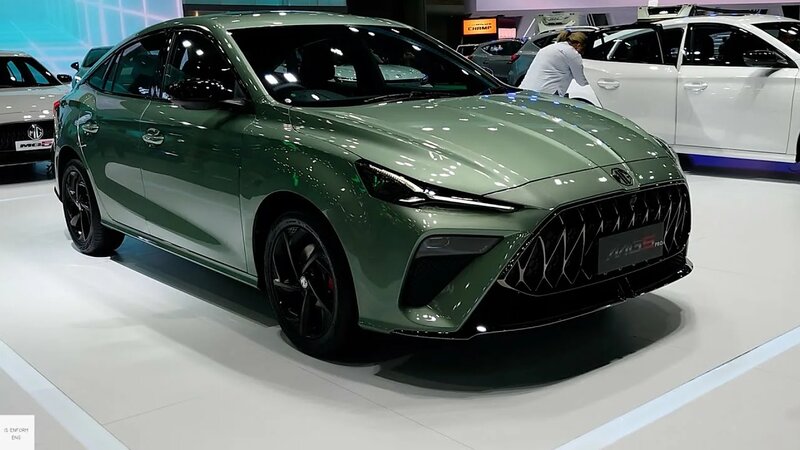 2024 MG 5 1.5L (2024 MG GT Facelift) / In-Depth Walkaround Exterior ...