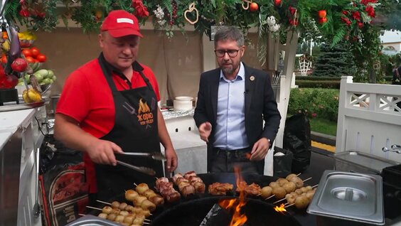 Россия на любой вкус. Гастрономический фестиваль на ВДНХ посетили около миллиона гостей…