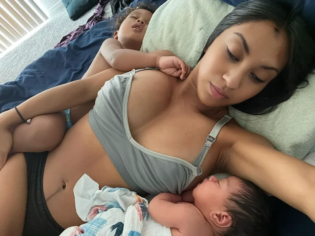 How to breastfeed teething sleepy baby - tasha mama