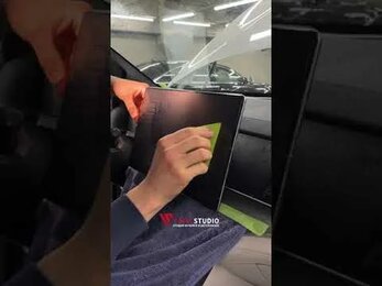 Как оклеить дисплей BYD или ZEEKR в защитную пленку?