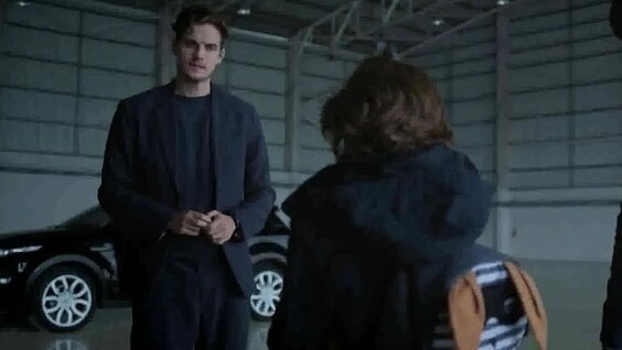 Классикалық коктейль көйлектер