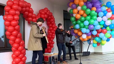 Красивое музыкальное поздравление