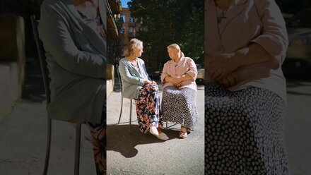 Очаровать бабушек у подъезда? Не проблема! Валера из «Грузовичкоф» спешит на помощь 🚛