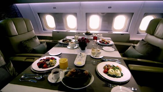 Роскошный частный самолет Emirates Executive — Видео от «Авиабилеты Онлайн»