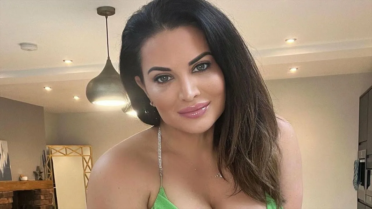 Sophie lawson nude videos