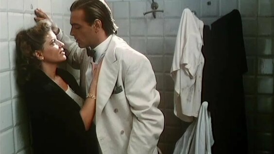 Ru musiqasi boyicha transseksual