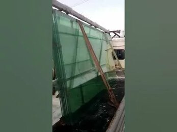 доставка стекол на пирамиде