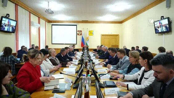 Еженедельное совещание в правительстве Новости Кирова Первый городской — Видео от Новости...