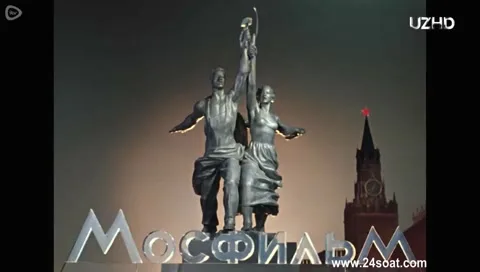 Rus kaltaklarini mushuklarini yalaydi