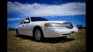 Lincoln TOWN CAR 2002 ¿El auto mas largo del mundo?