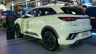 Сочный Шанхайский электро-гибридный кросс JAC QX Huawei 2023