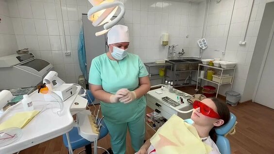 Работа врача-стоматолога — Видео от Болотнинская районная больница