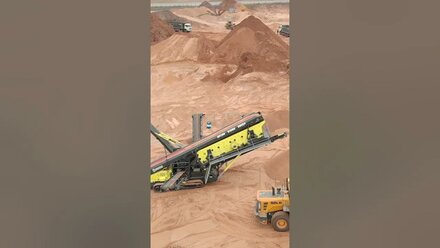 Мобильный трёхдековый грохот АТОМ S1560