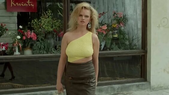 Yaku mushuk qattiq becerdin edi, faqat dahshatli surat