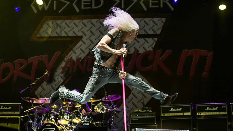 Twisted Sister - Full Set Performance LIVE at Bloodstock 2016 ...