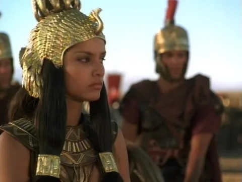 Клеопатра Леонор Варела жалаңаш