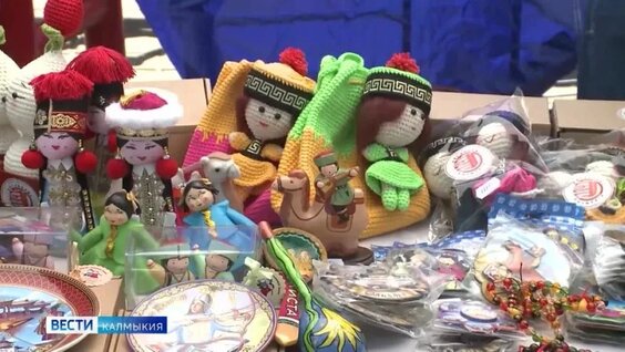 В Калмыкии дали старт Фестивалю тюльпанов — Видео от Лента новостей Калмыкии | Новости ...