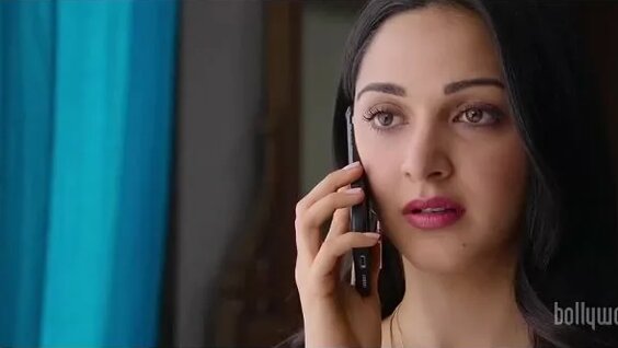 Katta kokrak bilan porno tomosha qiling