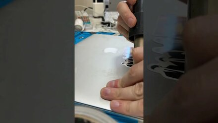 Используете наклейки на macbook? Мы перед продажей всегда снимаем.