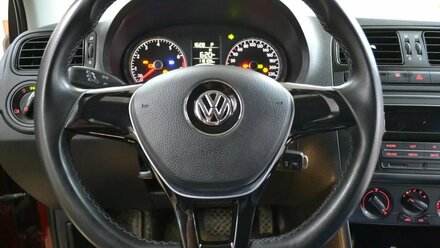 Ремонт под рулевого переключателя дальнего света Volkswagen Polo - Repair the steering beam switch