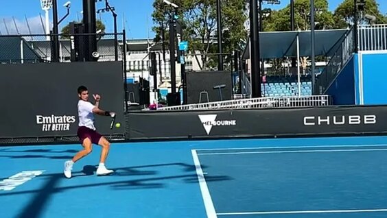 Carlos Alcaraz Forehand [Slow Motion].mp4 — Видео от Приват Коуч Теннис