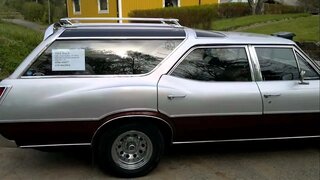 Oldsmobile Vista Cruiser - 72