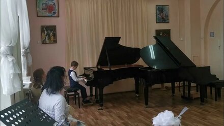 Б. Барток Пьеса исп. Гребенников Даниил 7л.