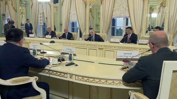 Владимир Путин ответил на вопросы об отношениях России и Европы, а также Армении и Е...