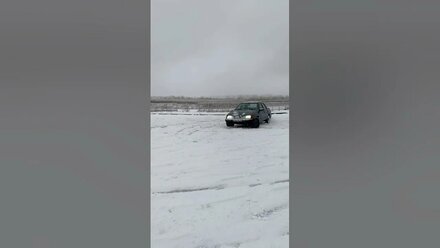 Летим боком за бонусами @YandexPro_Drivers First snow in winter 2025 #drift #winterdrift #winter