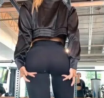 Keksa odamlarning jinsiy aloqa qilishini tomosha qiling