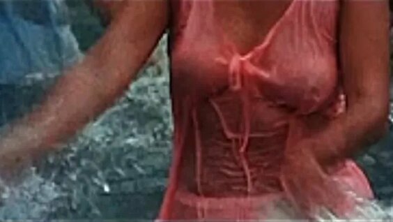 müjde ar çırılçıplak memesi görünüyor şalvar davası 18 müjdear  