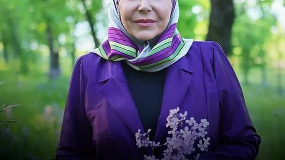 Rus pornosi: Erining qarzi uchun xotini sikildi