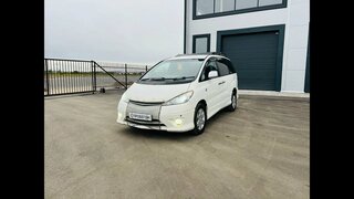 Toyota Estima, 2000 год