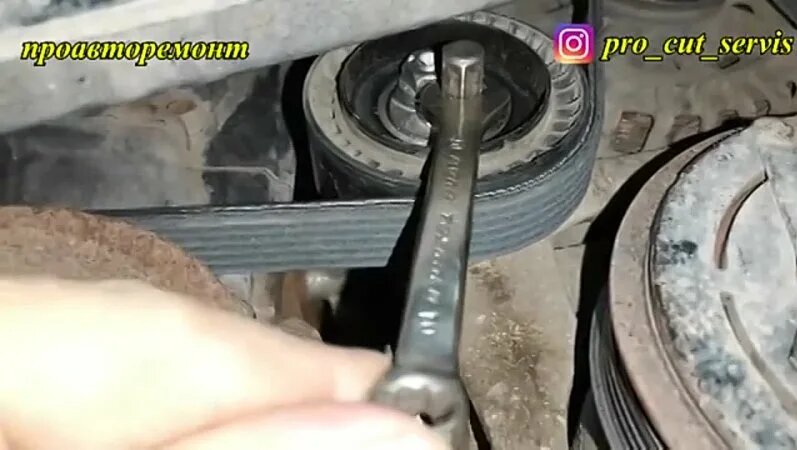Замена и подтяжка ремня генератора на Лада Веста. Обводной ремень ...