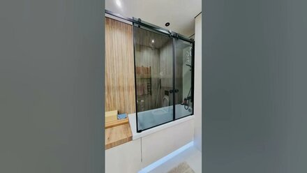 СТЕКЛЯННЫЕ ПЕРЕГОРОДКИ ДЛЯ ВАННОЙ
