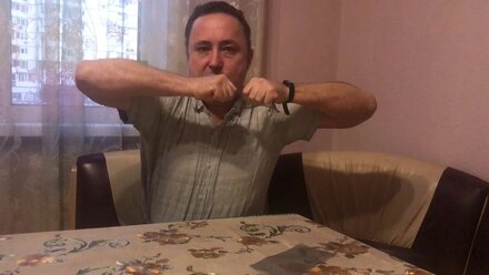 Краш тест стандартной москитной сетки из обычного стекловолокна и с Е-стеклом.