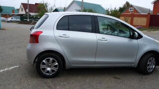 Toyota VITZ 2005 1.0 вариатор осмотр авто