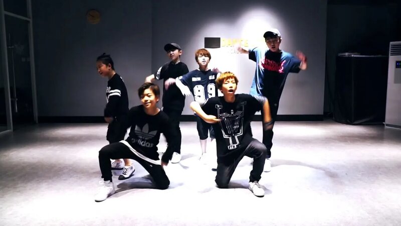 BOY Story 'HOW OLD R U' Dance Prarctice - Смотреть онлайн в поиске ...