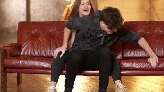 Emily Middlemas: Sings To Her Lover Fellow