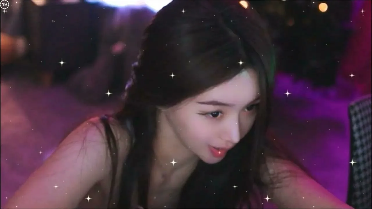 Korean BJ dance white under cute song 韓国 K-POP