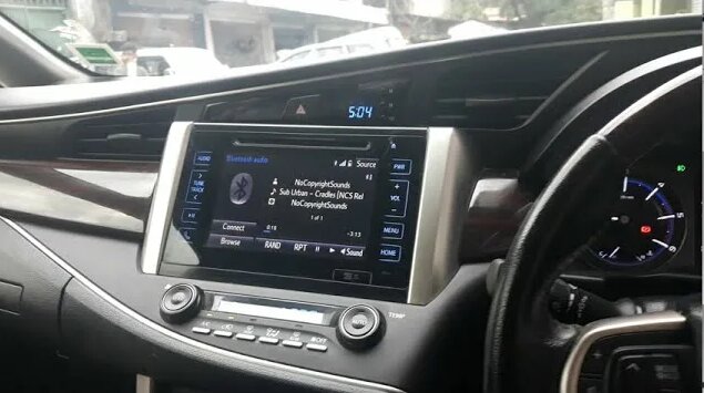 2020 Toyota Innova Crysta Music System Output | Speakers QualityTest ...
