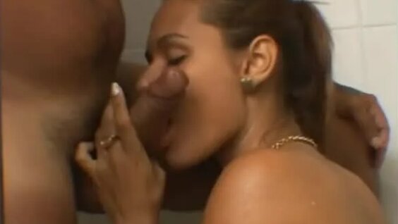 Барлық порно видео анасы ұлын жуады